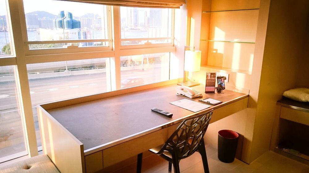 Butterfly On Waterfront Boutique Hotel Sheung Wan ฮ่องกง ภายนอก รูปภาพ
