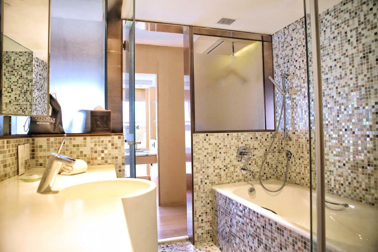 Butterfly On Waterfront Boutique Hotel Sheung Wan ฮ่องกง ภายนอก รูปภาพ